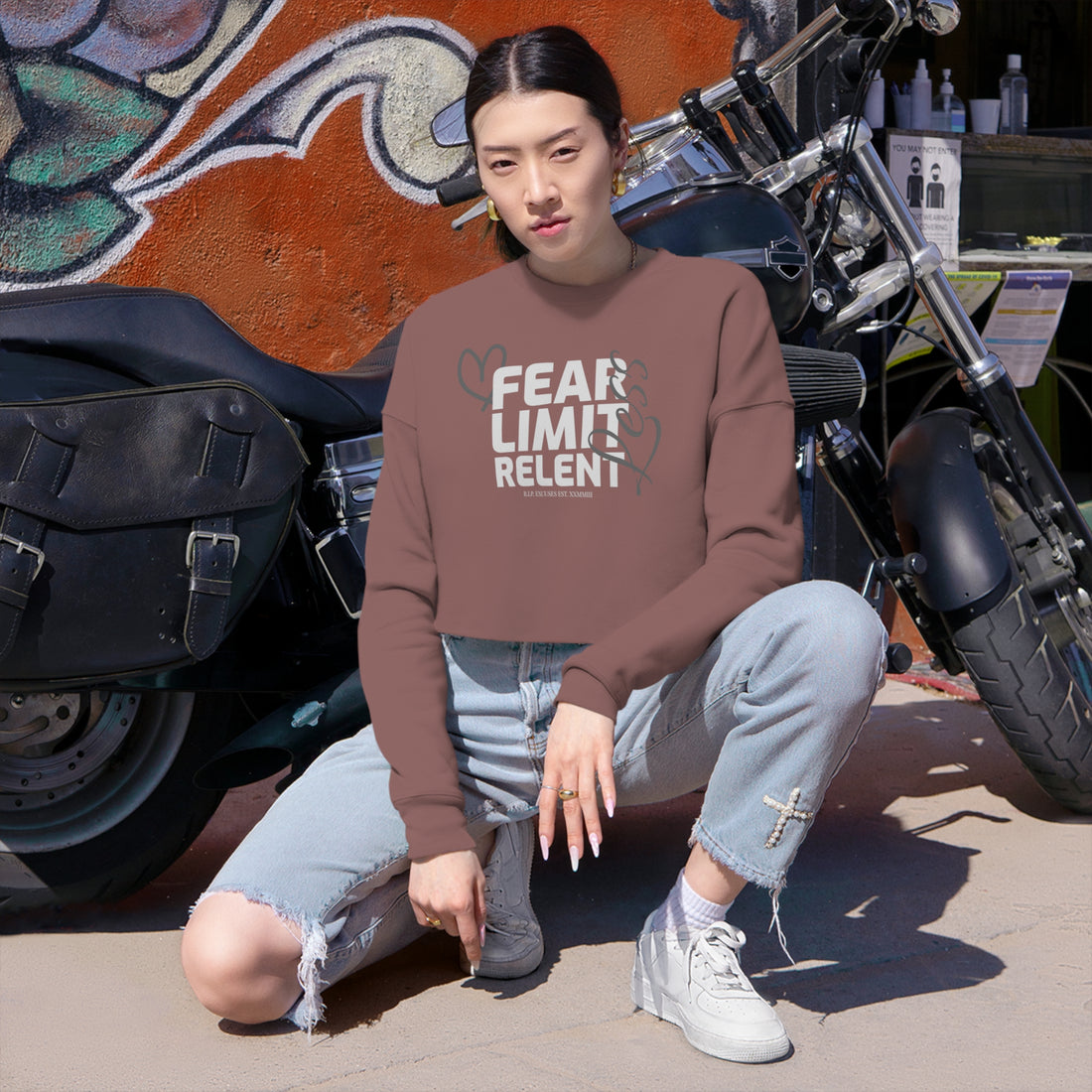 Women's Crop Long-sleeve - Fear-Limit-Relent_LESS